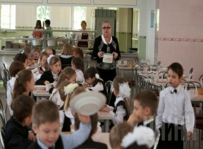 Тимчасово призупиняється харчування дітей-чорнобильців
