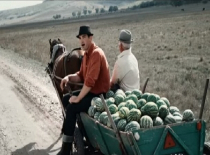 Легендарна пісня Queen зазвучала у виконанні молдовських фермерів