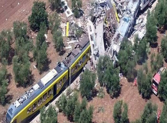 В Італії зіткнулися два пасажирські потяги: щонайменше 12 загиблих 