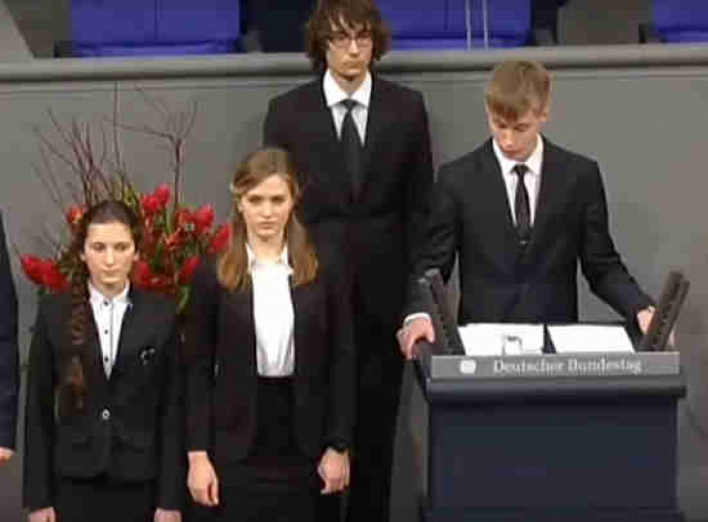 Российский школьник рассказал в Бундестаге о "невинно погибших" солдатах Вермахта