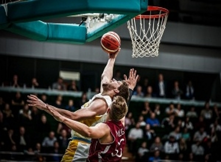 Збірна України з баскетболу розгромно програла Латвії у матчі відбору ЧС-2019