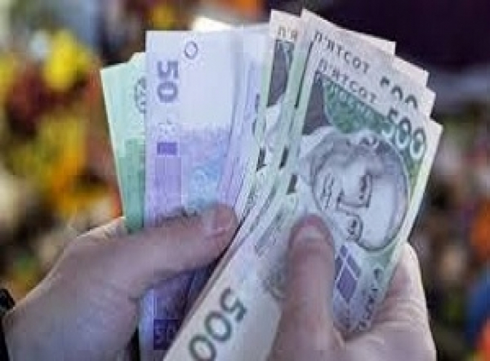 Кабмин хочет ввести новые соцвыплаты украинцам: кто может получить