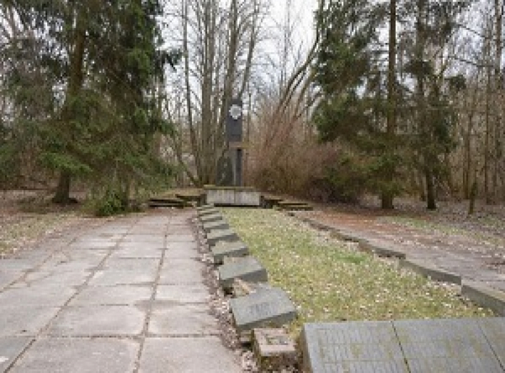 Меморіали, пам’ятники у Чорнобильський зоні