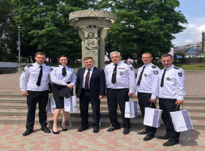 Урочистості до Дня національної поліції України фото
