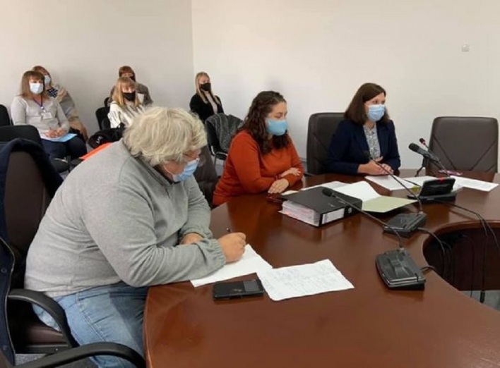 Що було цікавого під час засідання виконавчого комітету фото