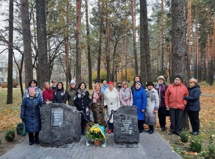 Відзначили  день  вигнання нацистських окупантів із України фото