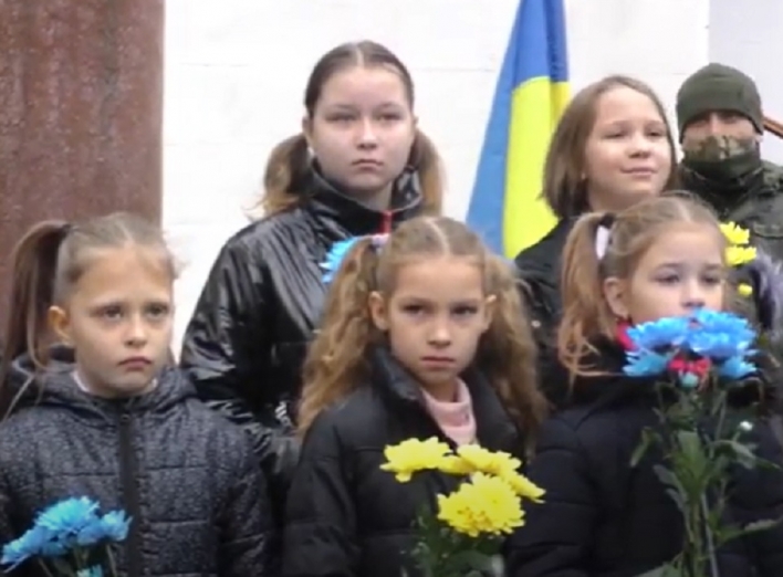 Відеорепортаж про проходження Дня Гідності та Свободи у Славутичі фото