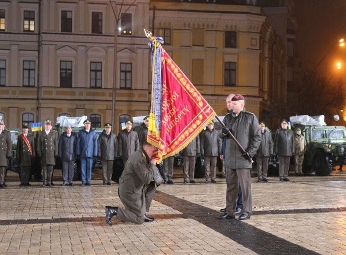 Військові з Чернігова отримали прапор фото