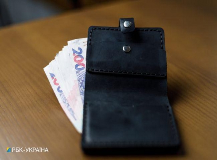 Зарплатня чоловіків і жінок в Україні - хто заробляє більше і наскільки фото