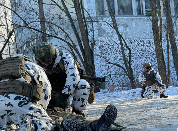 У Прип'яті ідуть запеклі бої з ворогом - під Києвом розпочались військові навчання: фото, відео фото