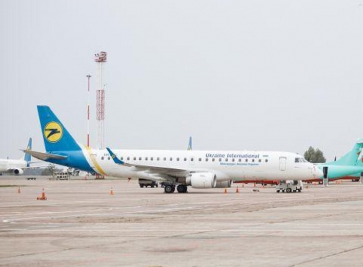 Авиакомпании из Украины продолжат выполнять рейсы фото