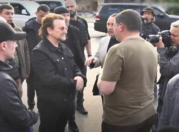 Ірландський співак Пол Г’юсон на Київщині: "Ми відчуваємо, що ви боретесь і за нашу свободу" фото