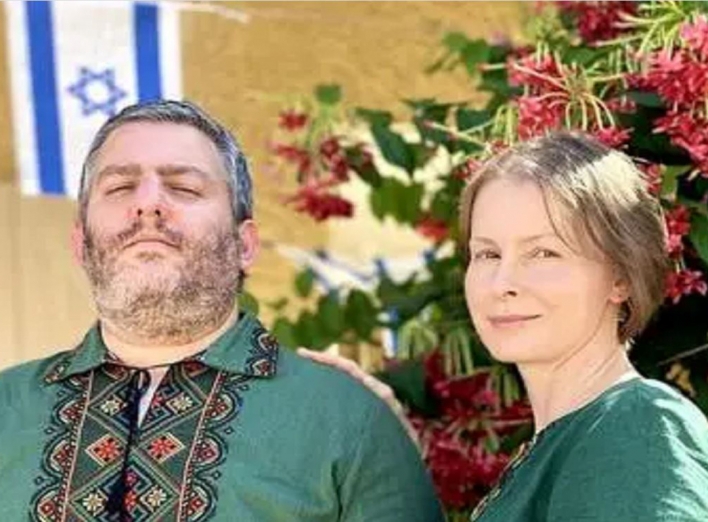 Мода на українську літературу охопила Ізраіль: пара ентузіастів видає її на івриті фото
