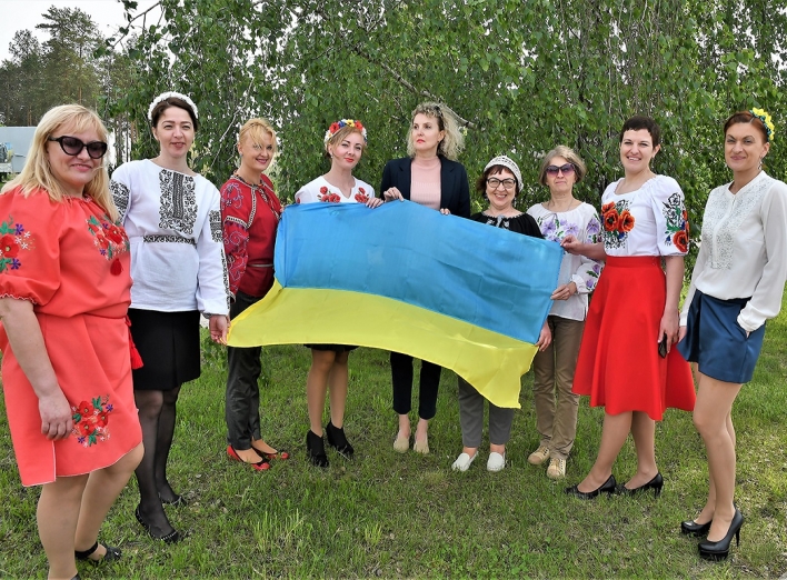 Українська національна символіка в житті славутичан (фото) фото