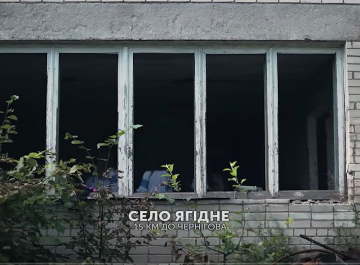«Щоденник уцілілої»: як російські військові зробили «живий щит» з усіх жителів села Ягідне (відео) фото