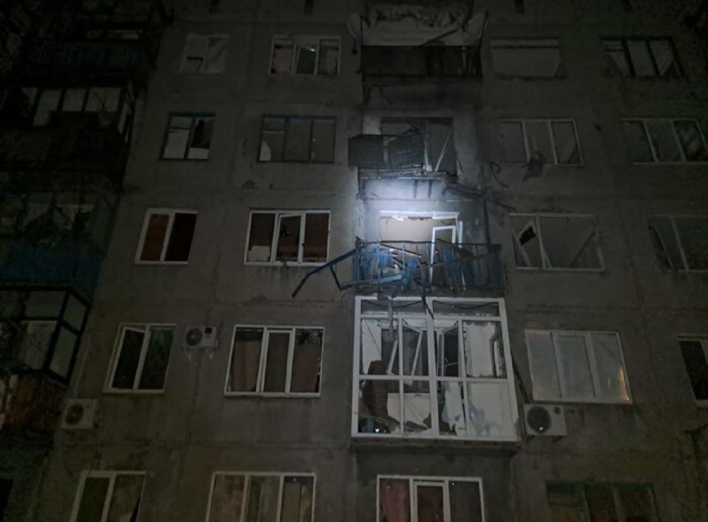 Рашисти обстріляли щонайменше дев'ять багатоповерхівок у Часовому Ярі, є загиблі фото