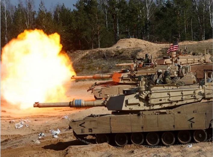 Танки Abrams надійдуть в Україну наприкінці 2023 року чи на початку 2024. Зволікання Заходу в постачанні зброї затягнуло війну в Україні — різка оцінка ISW фото