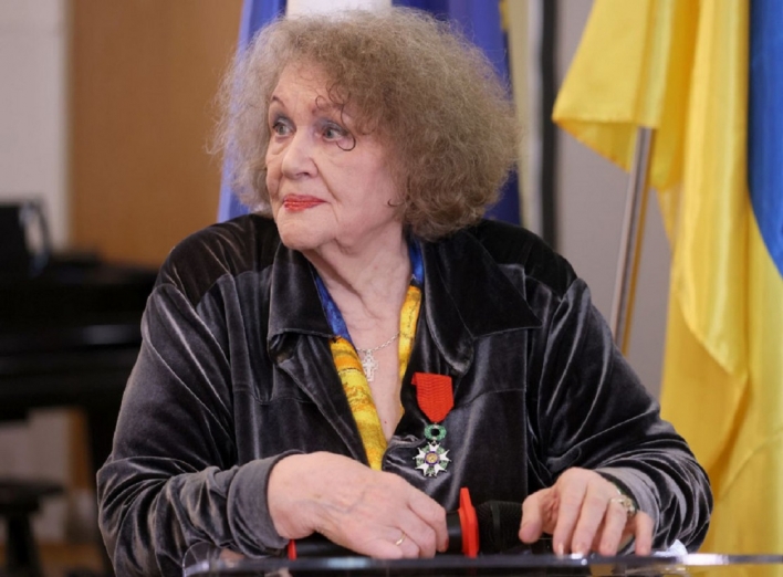 Ліні Костенко,  що брала участь у наукових експедиціях до Чорнобильської зони, сьогодні - 93!