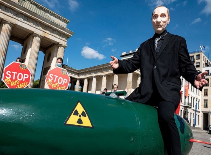 Міжнародна кампанія ICAN засудила рішення Путіна щодо ядерної зброї в Білорусі фото