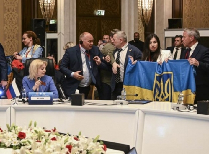 Українські делегати спробували зірвати виступ делегації РФ на саміті ПАЧЕС фото