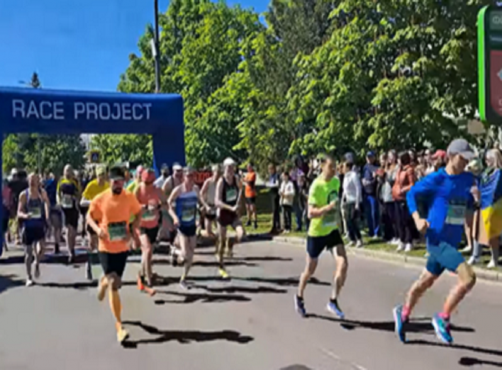 185 легкоатлетів з усього світу долучилися до марафону у Славутичі фото