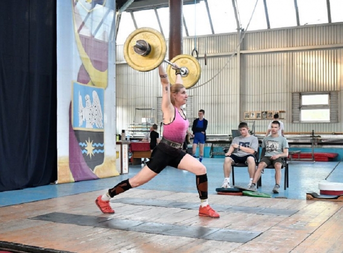 У Славутичі відбулися змагання з важкої атлетики у фізкультурно-оздоровчому комплексі "Богатир"