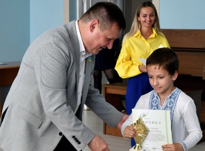 Нагородження спортивної та ініціативної молоді Славутича (фото) фото