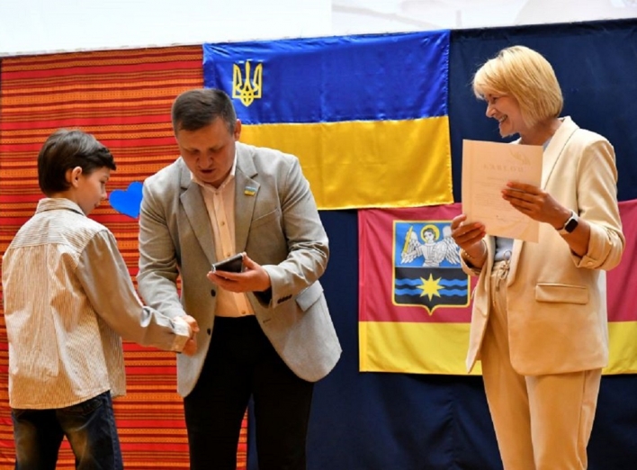 Інтелектуальна молодь Славутича  отримала нагороди (фото) фото