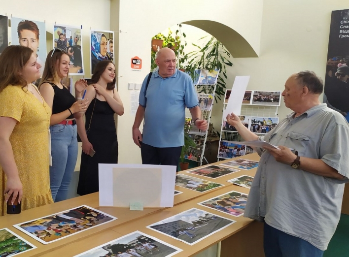 Оновлена виставка світлин від Вадима Івкіна чекає на відвідувачів фото
