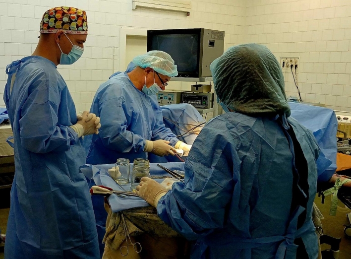 У Славутицькій лікарні вперше провели урологічну операцію ТУР, без розрізів і проколів  фото