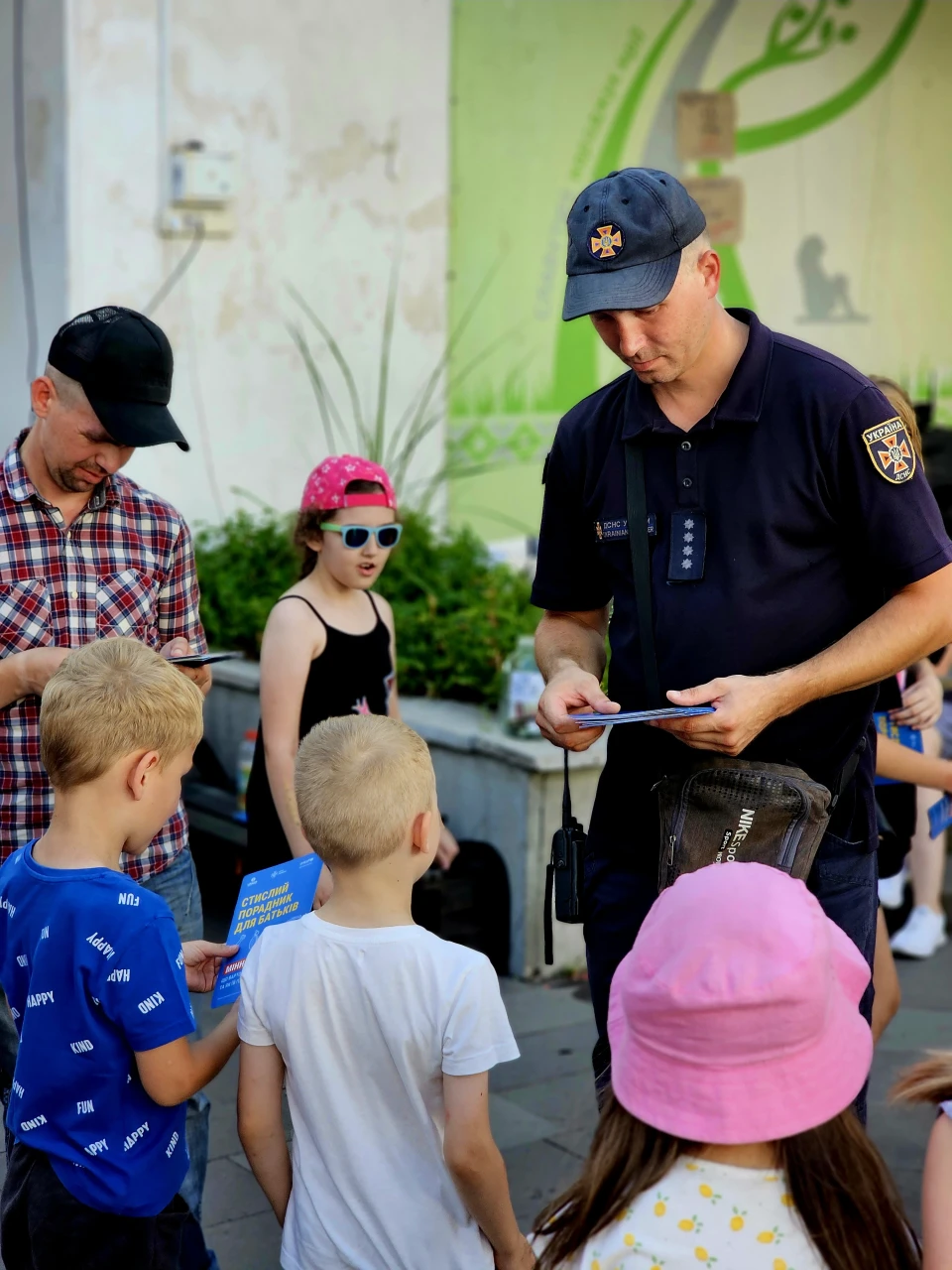 Водяне шоу від ДСНС у Славутичі: Третій рік поспіль — драйв та радість для дітей фото №18