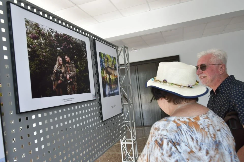 У Чернігівському Палаці культури відкрилася конкурсна фотовиставка "Київський літній фотовернісаж" фото №4