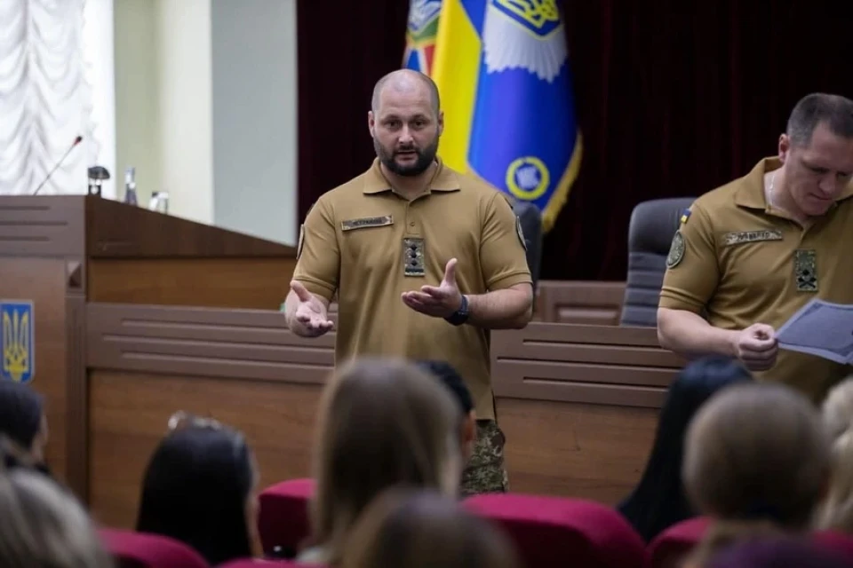 Командувач Нацгвардії зустрівся з родинами захисників Чорнобильської АЕС: які питання обговорювали? фото №6