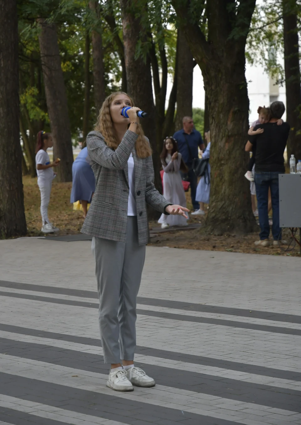 Маленькі принцеси Славутича підкорюють серця: фоторепортаж з конкурса "Міні Міс Славутич"   фото №3