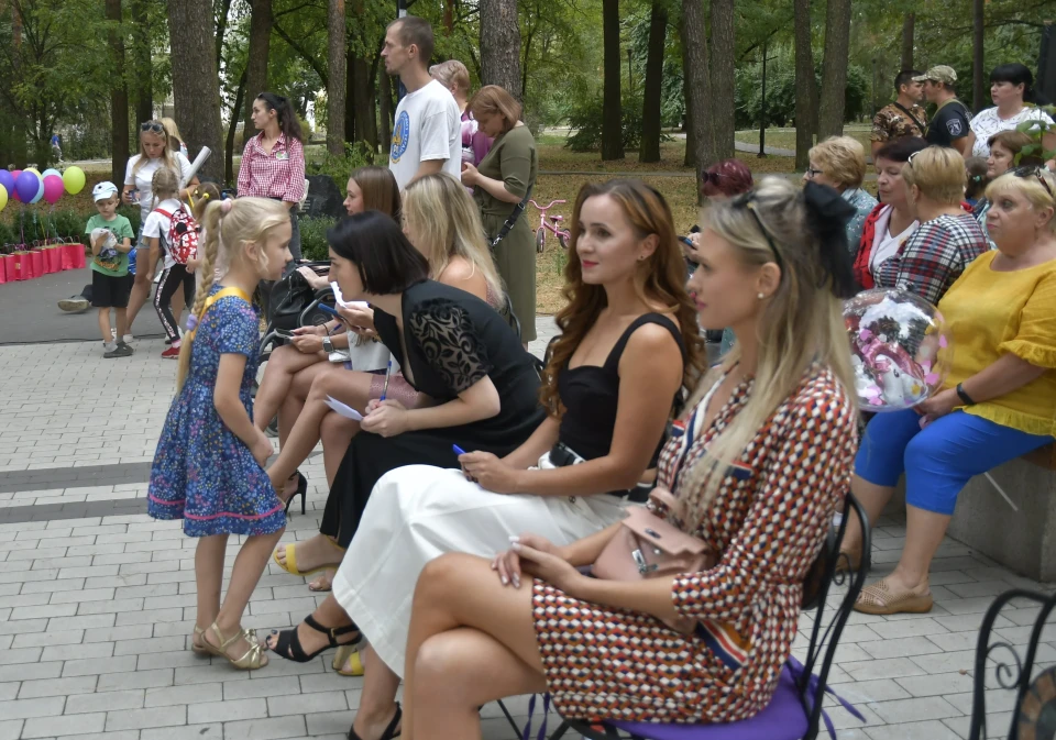 Маленькі принцеси Славутича підкорюють серця: фоторепортаж з конкурса "Міні Міс Славутич"   фото №7