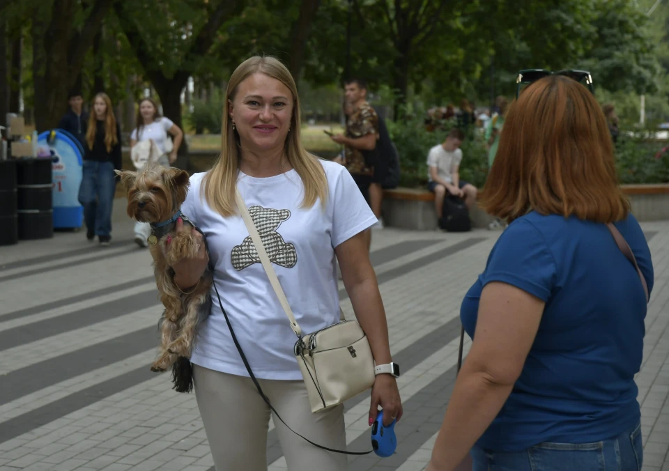 Маленькі принцеси Славутича підкорюють серця: фоторепортаж з конкурса "Міні Міс Славутич"   фото №8