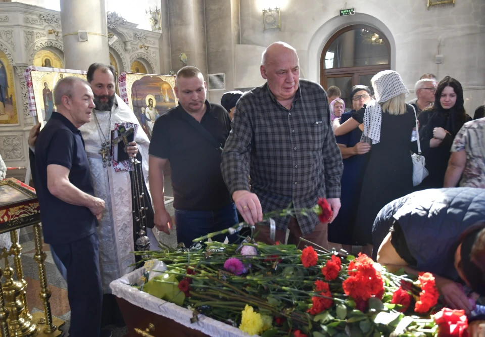 Славутич попрощався з Олексієм Гребцем: людиною честі та вірності фото №17