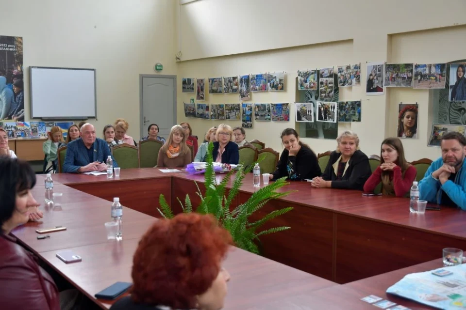 Як святкували День бібліотек у Славутичі: нагороди та визнання! фото №15