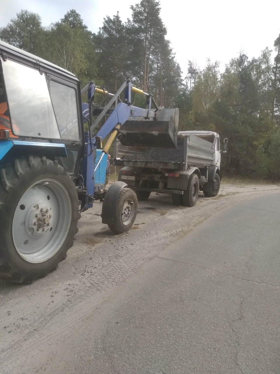 Нарешті розпочали відновлення дороги Славутич-Неданчичі фото №2