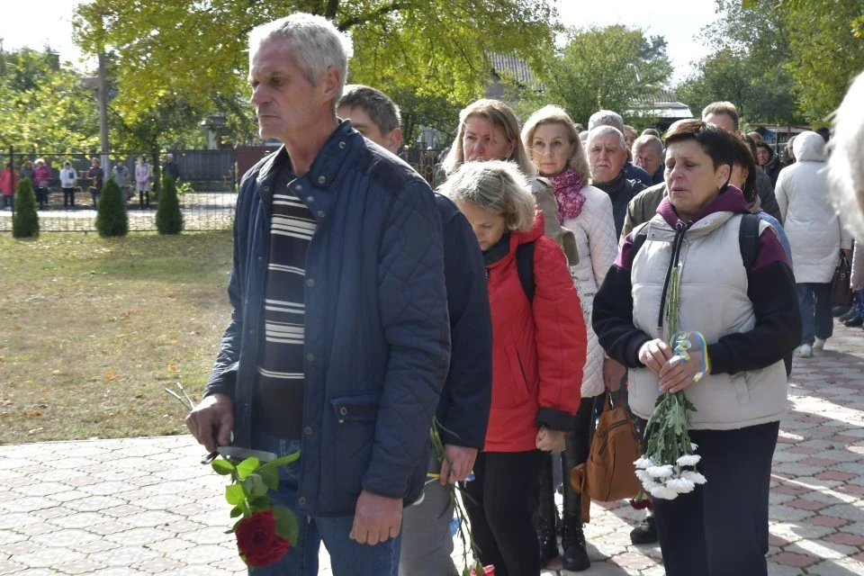 Славутич попрощався з Героєм: остання шана Олександру Саю фото №13