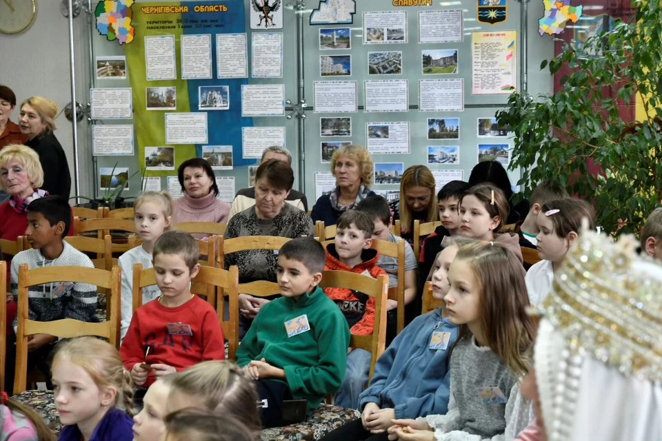 Жінки, які надихають: у Славутичі пройшов захід до Дня працівників культури фото №4