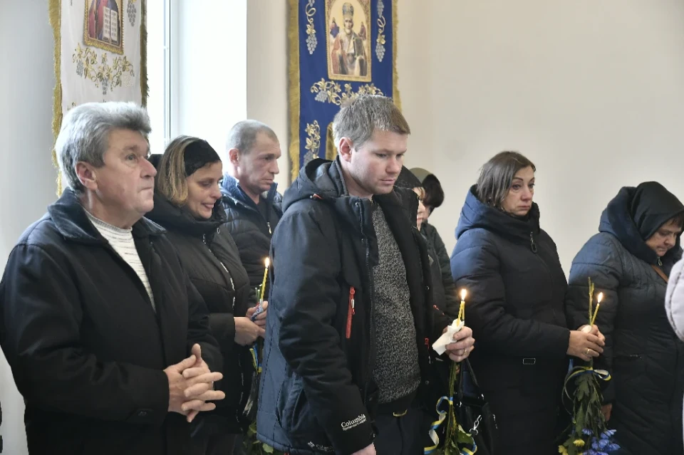 Славутич попрощався з захисником Геннадієм Гаєвим: день жалоби та скорботи фото №2