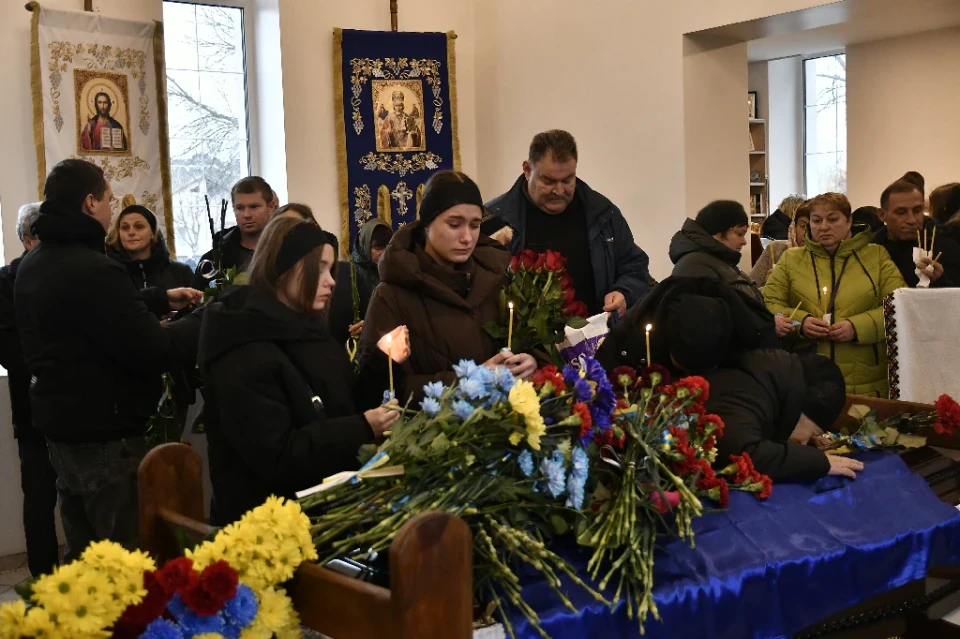 Славутич попрощався з захисником Геннадієм Гаєвим: день жалоби та скорботи фото №5