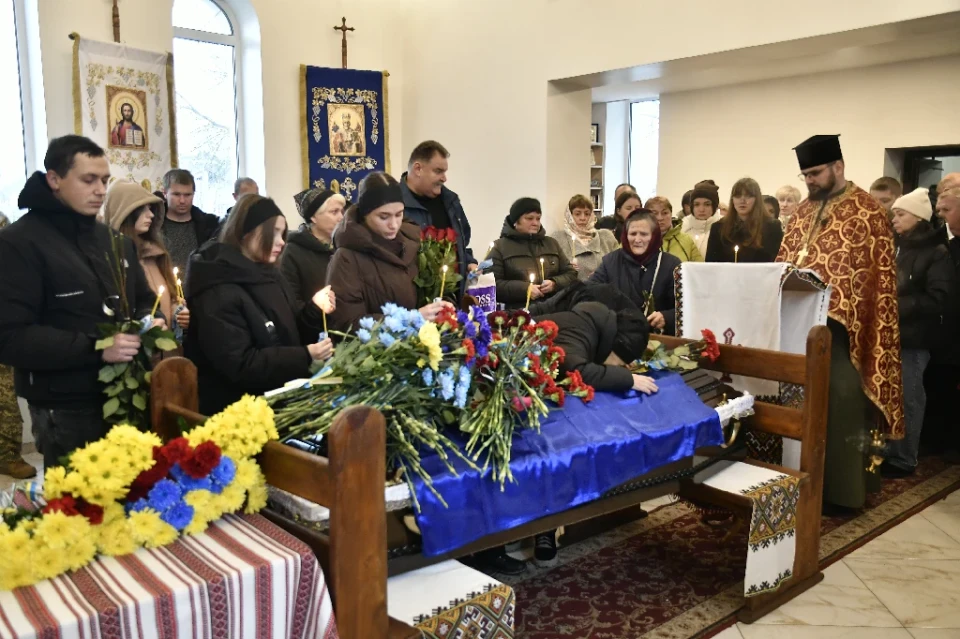 Славутич попрощався з захисником Геннадієм Гаєвим: день жалоби та скорботи фото №6