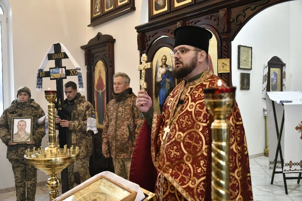 Славутич попрощався з захисником Геннадієм Гаєвим: день жалоби та скорботи фото №7