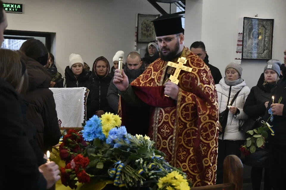 Славутич попрощався з захисником Геннадієм Гаєвим: день жалоби та скорботи фото №26