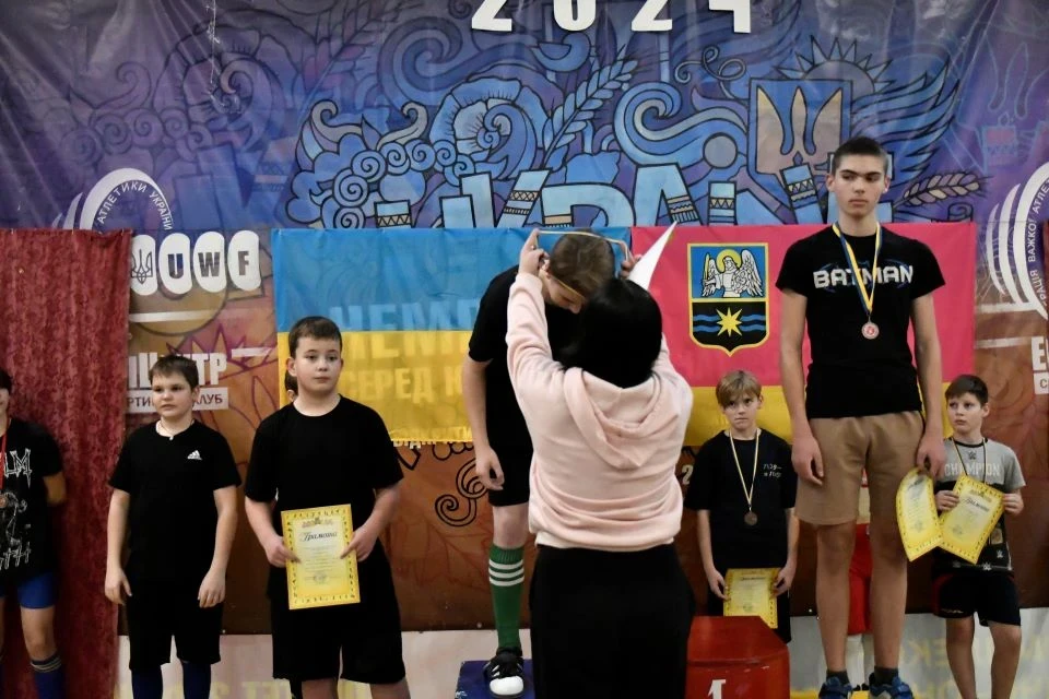 Юні важкоатлети Славутича підкорюють нові висоти: як пройшов чемпіонат міста фото №35