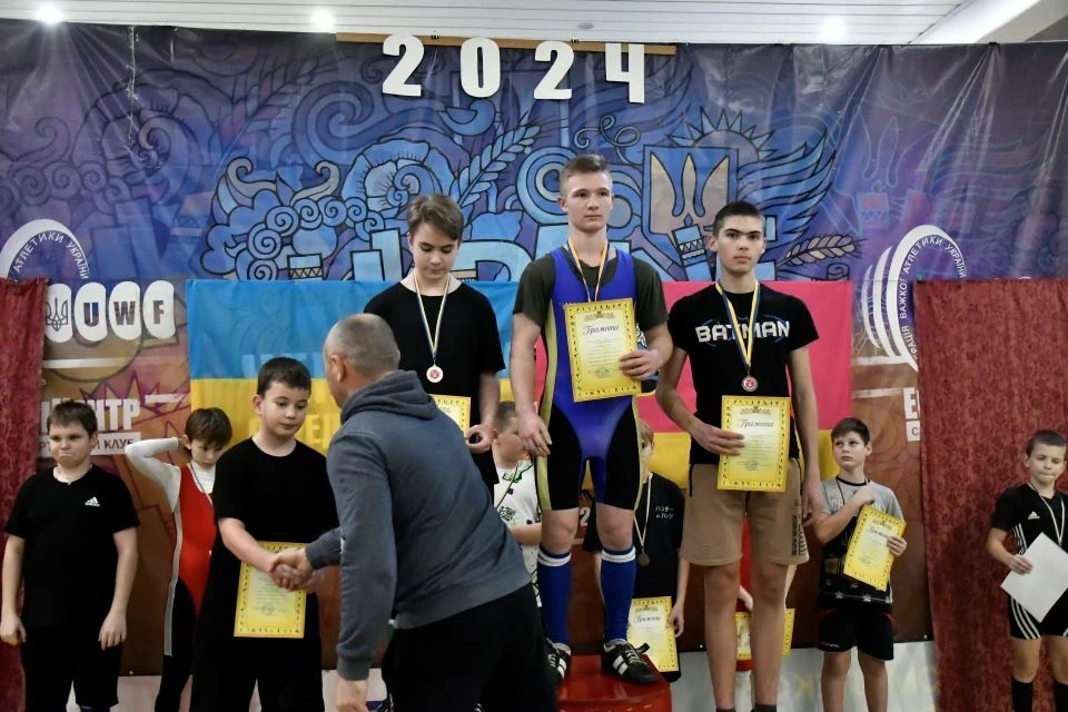 Юні важкоатлети Славутича підкорюють нові висоти: як пройшов чемпіонат міста фото №36