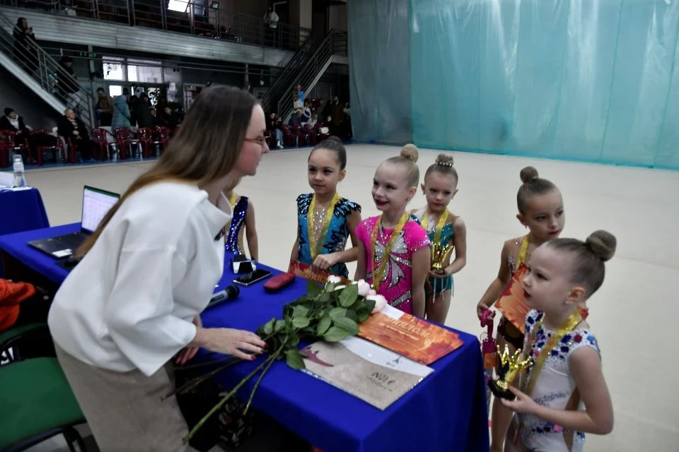 У Славутичі відбувся чемпіонат КДЮСШ з художньої гімнастики "Королева Осені" фото №45