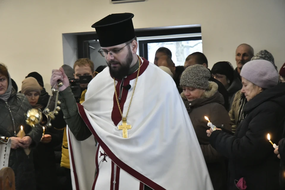 У Славутичі попрощались з героєм Олександром Голушком, який віддав своє життя за Україну фото №5